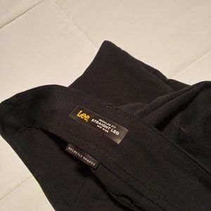 Lee Regular Fit Straight Leg Mid-Rise Size 6 Short Jet Black